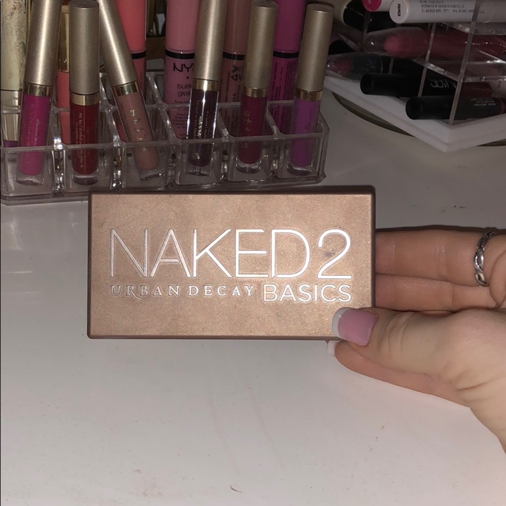 Urban Decay 2 basic palette